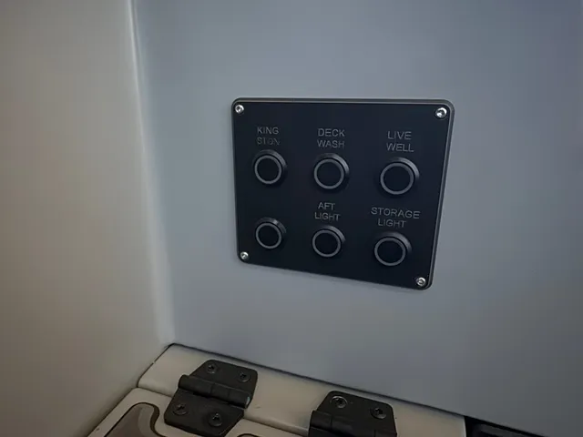 Jaktar J-27 — Interior