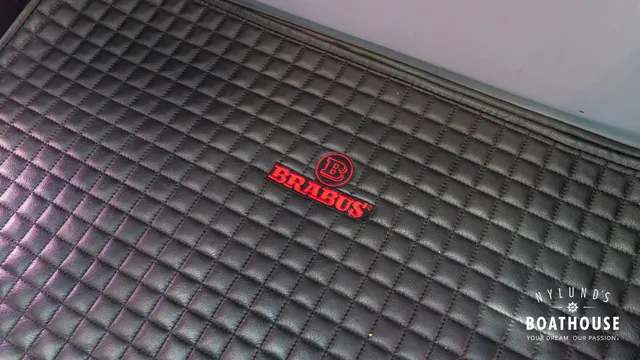 Axopar Brabus Shadow 800 Sun Top — Extérieur