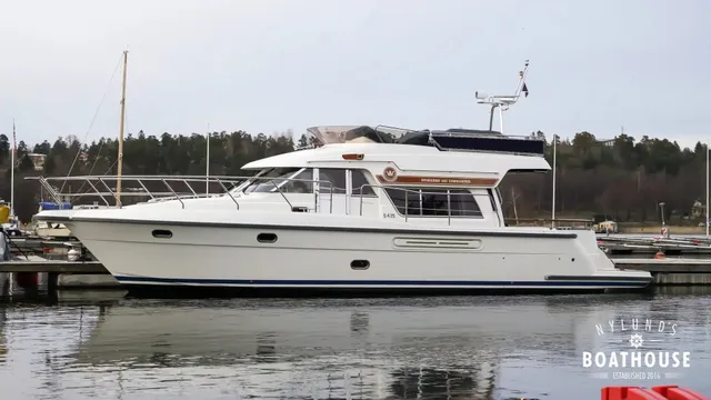 Storebro 435 Commander — Merellä