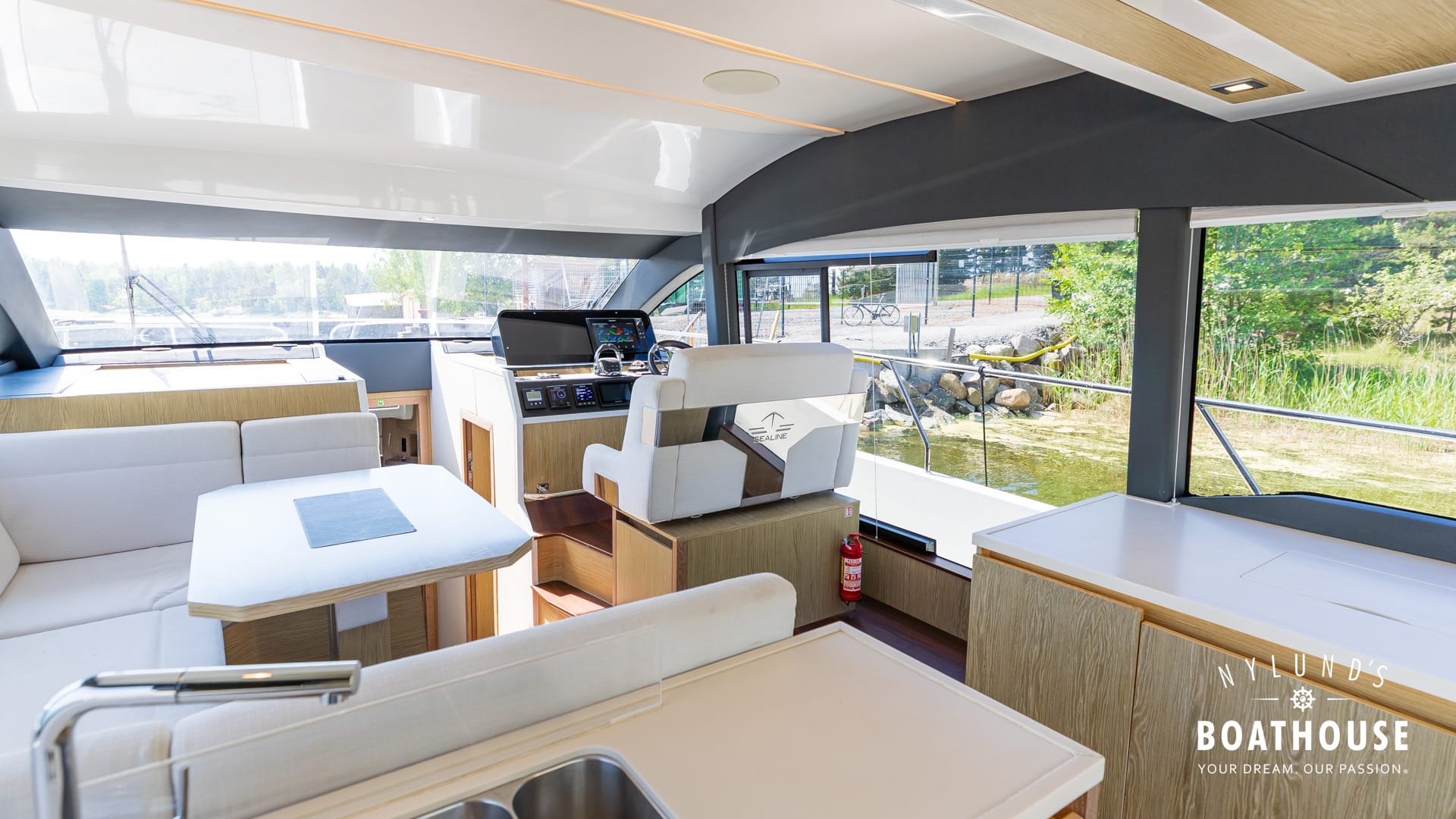 Sealine F430 - Image 45