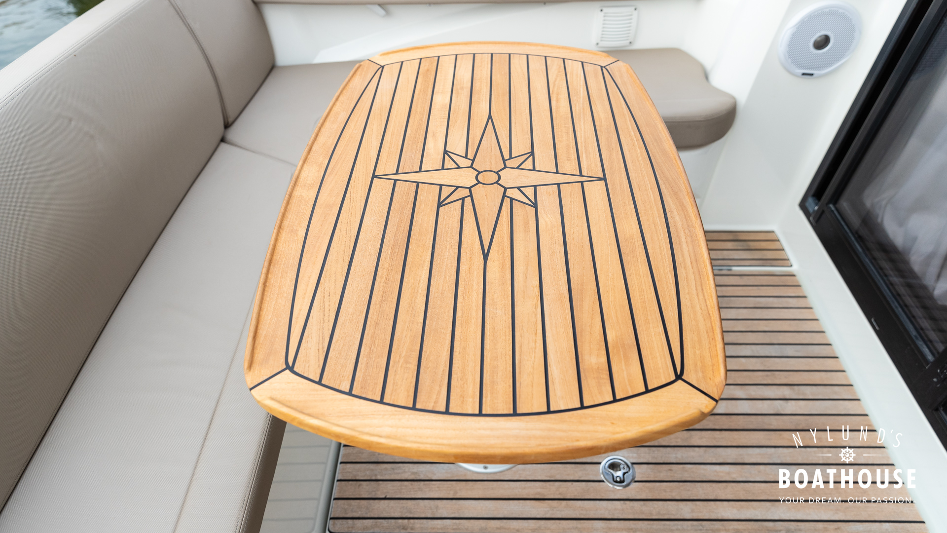 Beneteau Antares 8.80 OB - Image 56