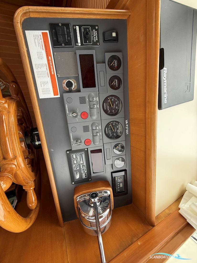 Halvorsen 32 Gourmet Cruiser - Image 12