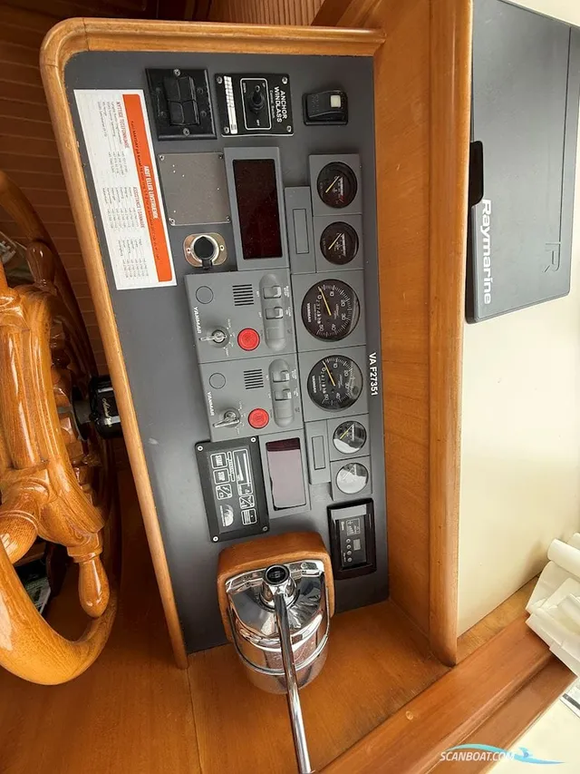 Halvorsen 32 Gourmet Cruiser