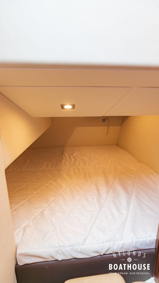 Galeon 340 Fly - Image 24