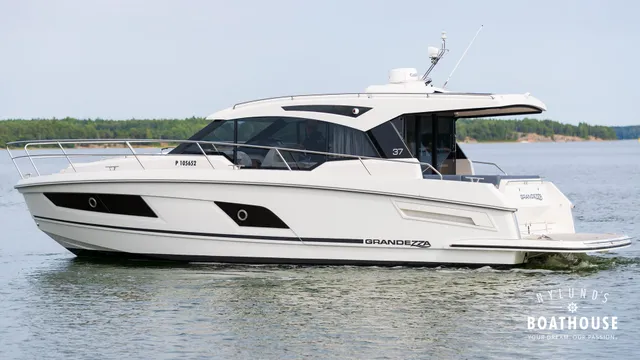 Grandezza 37 CA — Navegando