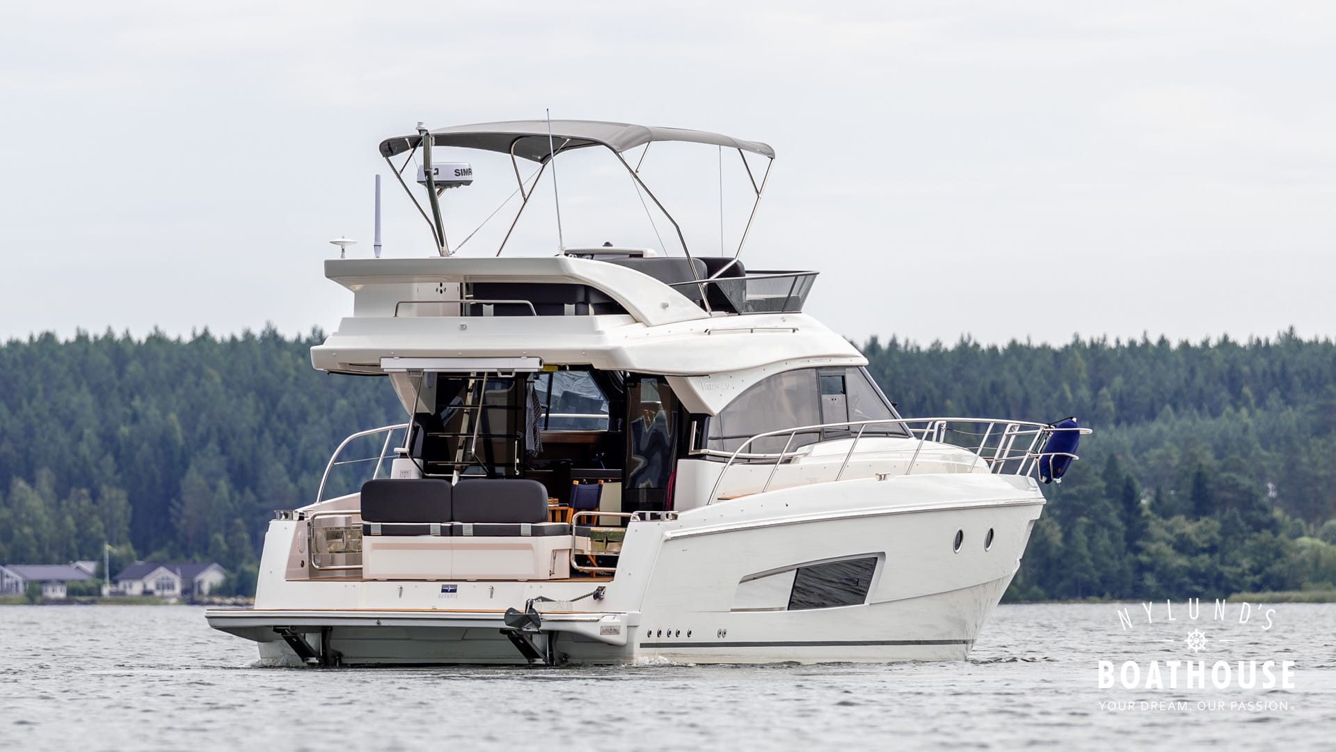 Bavaria Virtess 420 Fly - Image 2