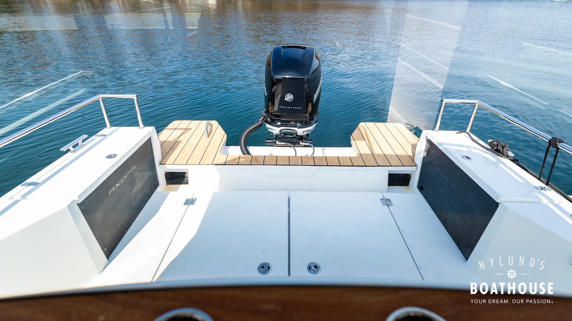 Axopar 28 Cabin - Image 30