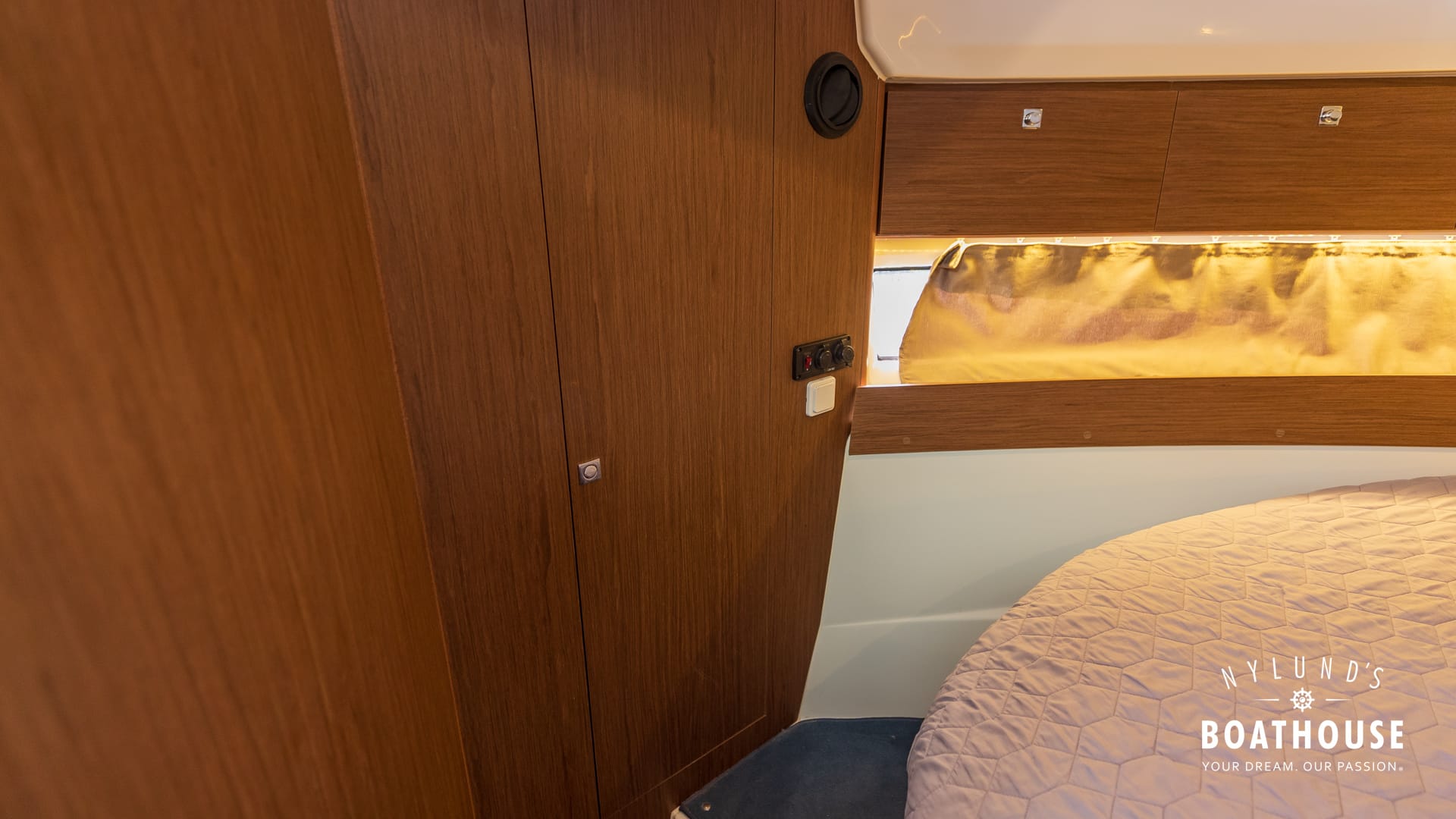 Jeanneau Merry Fisher 895 Cruiser - Image 32