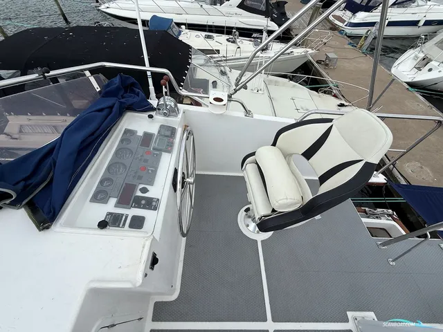 Halvorsen 32 Gourmet Cruiser