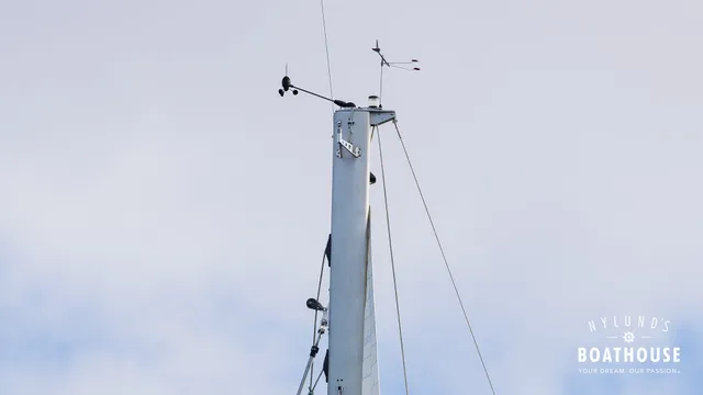 Delphia  D37