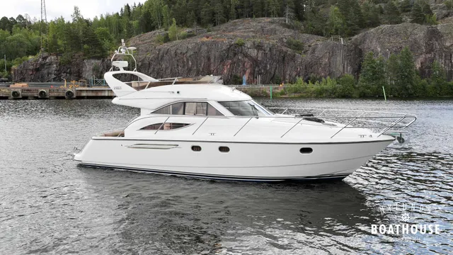 Princess 38 — Cruising