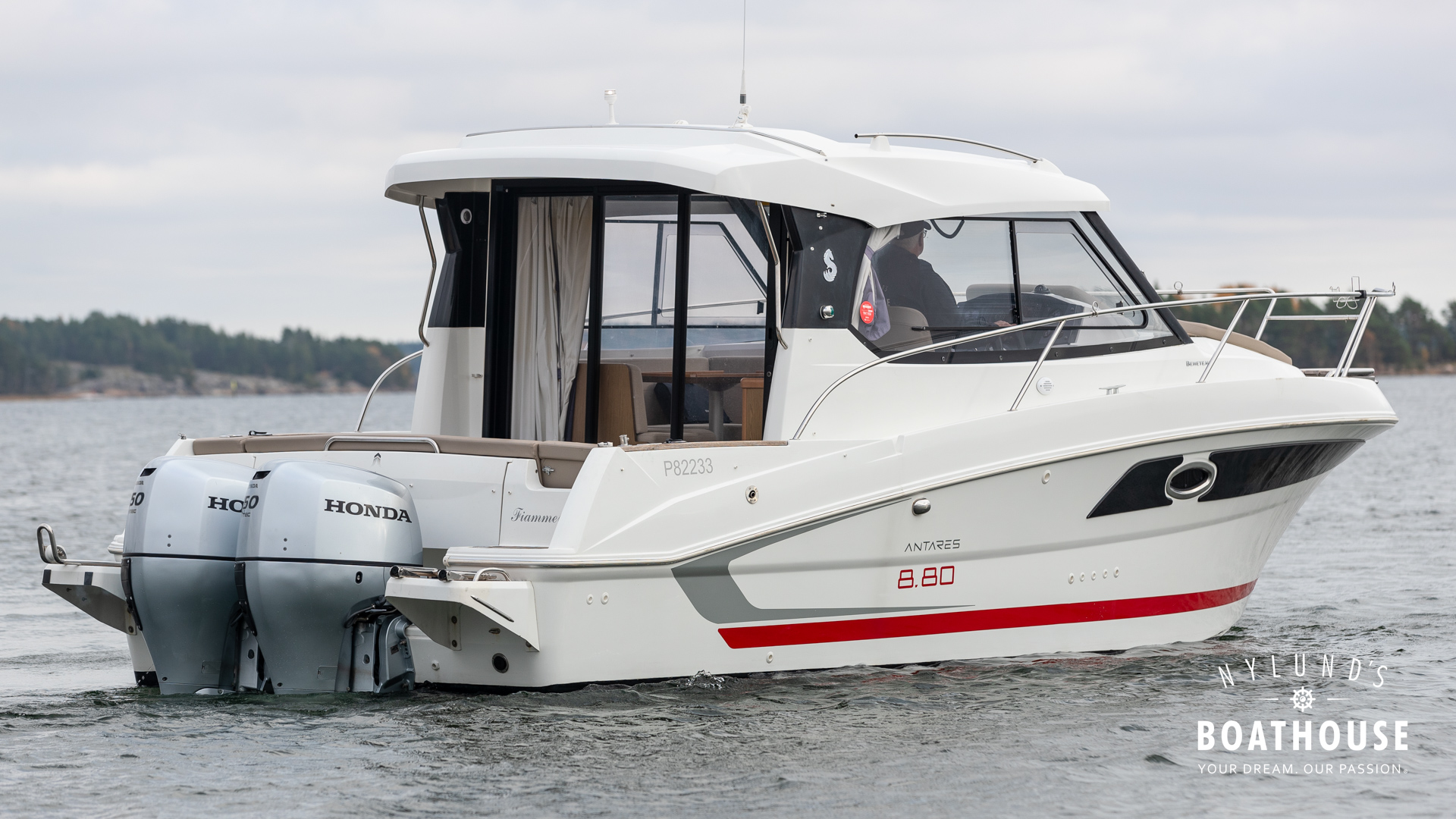 Beneteau Antares 8.80 OB - Image 26