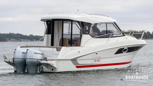 Beneteau Antares 8.80 OB