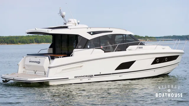 Grandezza 37 CA — Navegando