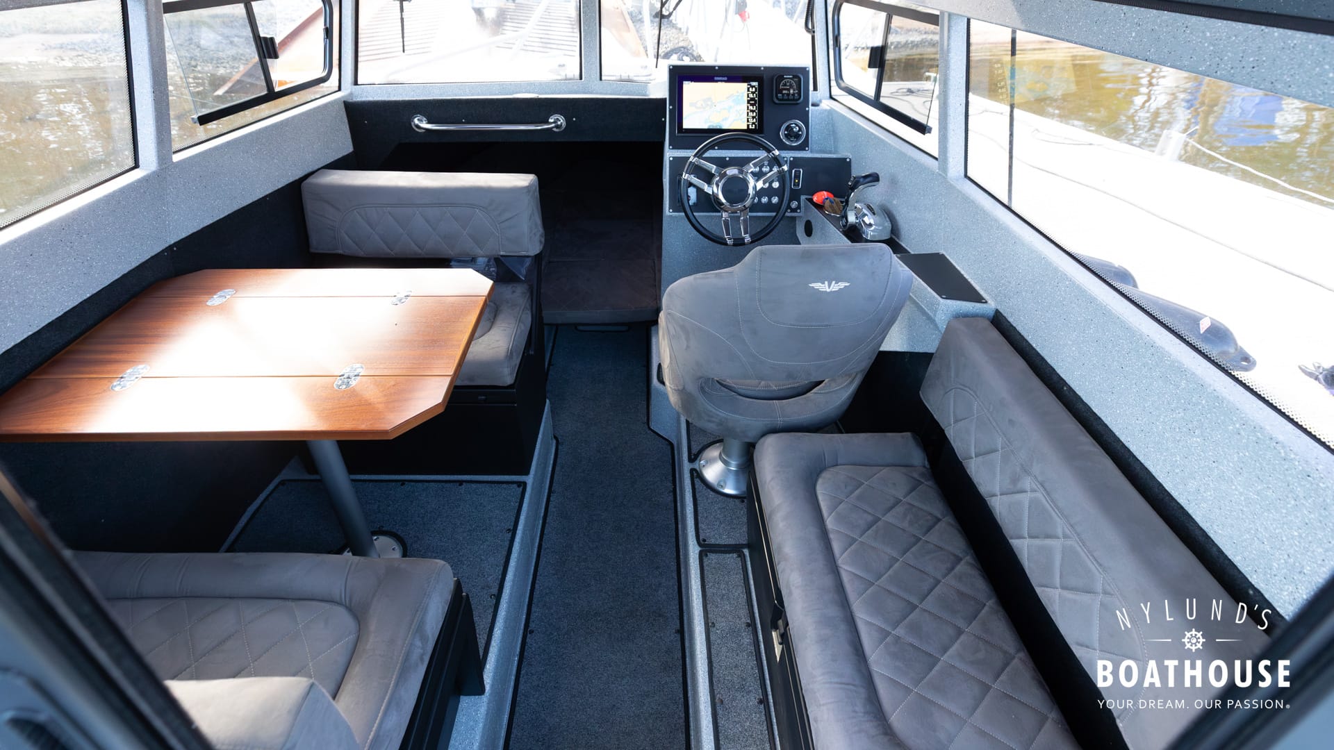 Vboats Voyager 700 Cabin - Image 21