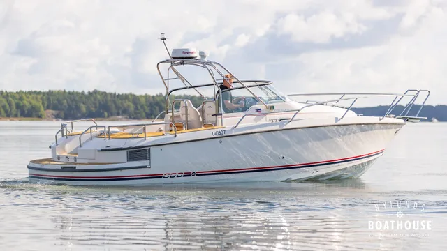 Nimbus 300R Nova — Cruising