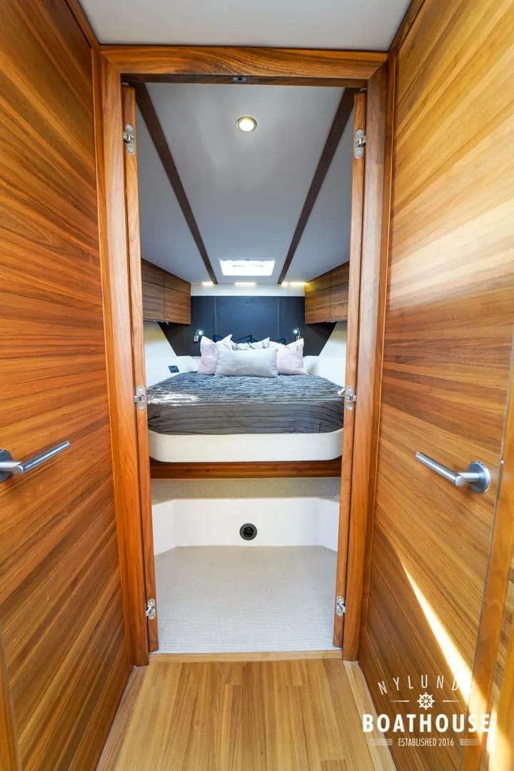 Sealine F46 - Image 22