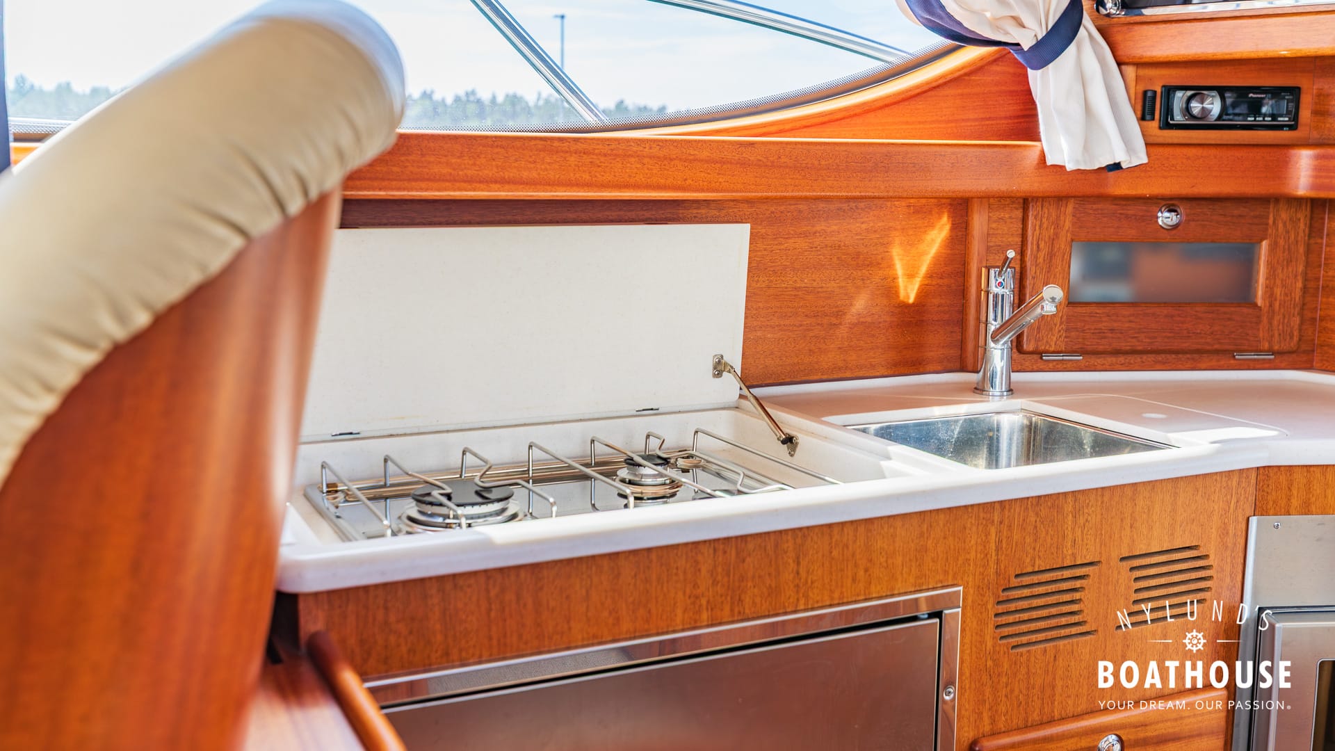 Nord West 370 Flybridge - Image 39