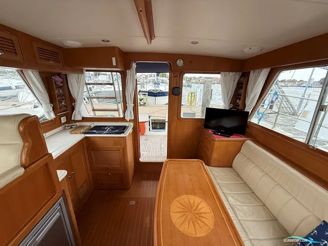 Halvorsen 32 Gourmet Cruiser