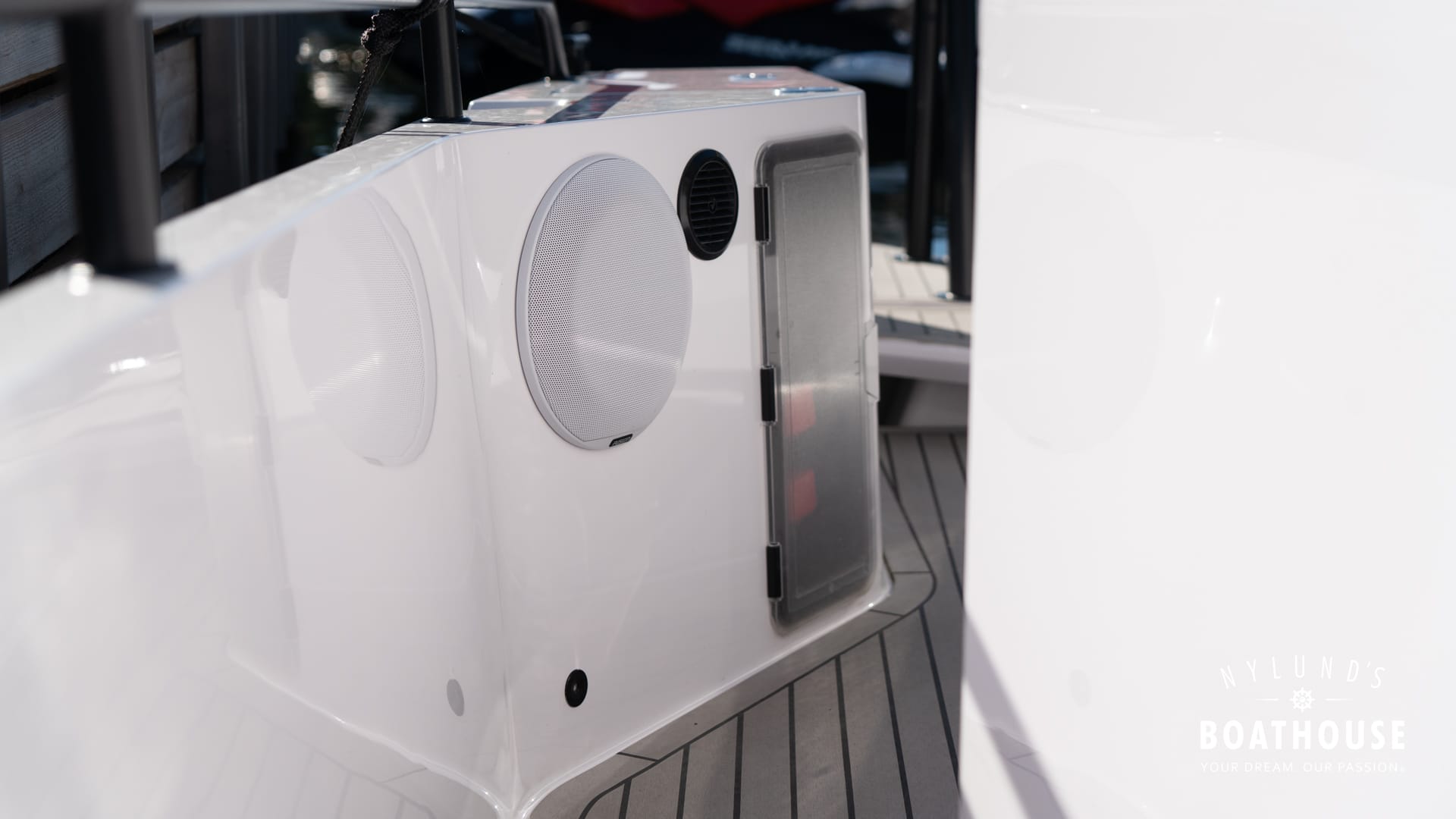 Axopar 28 Cabin - Image 64