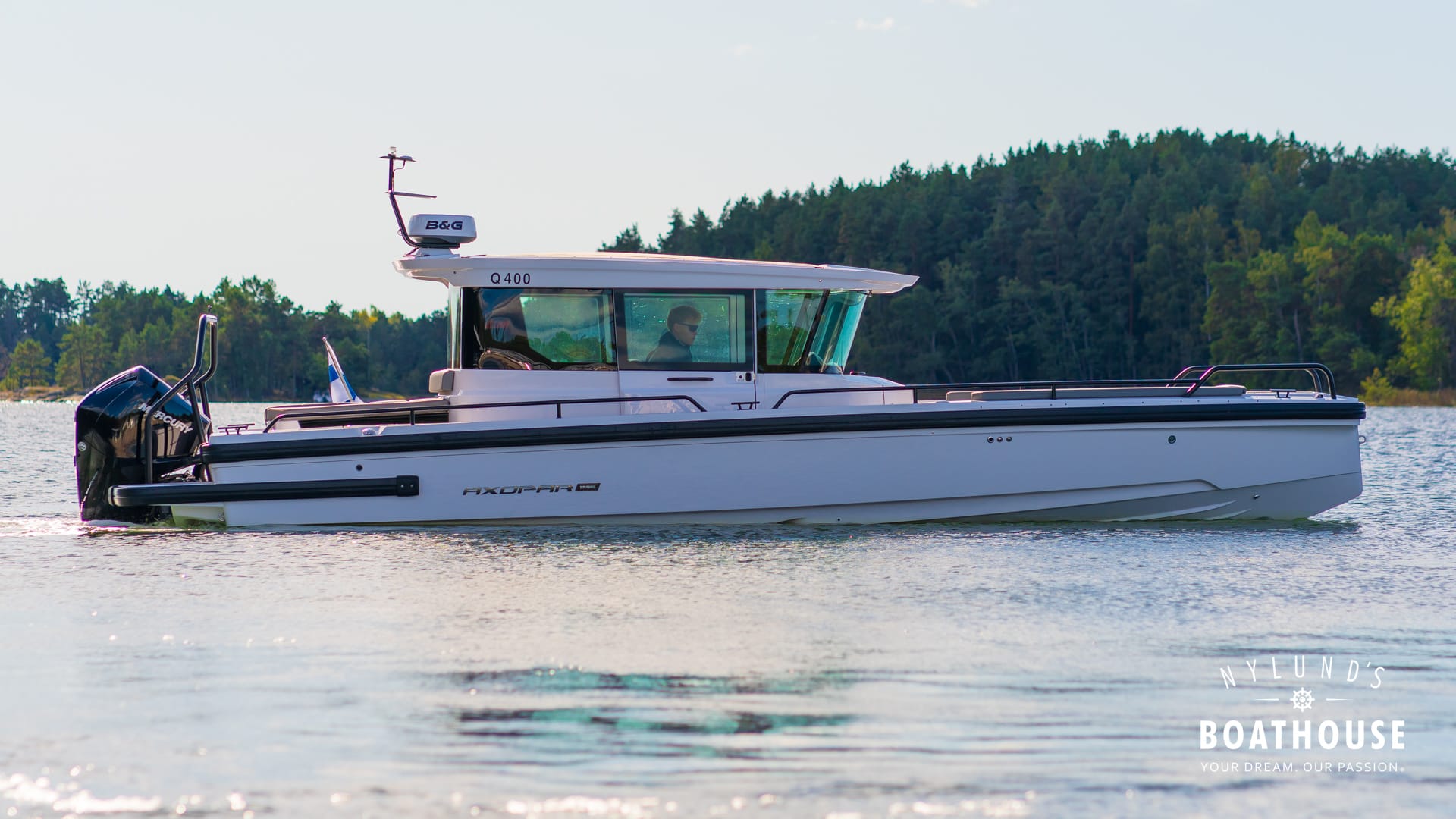Axopar 28 Cabin - Image 30