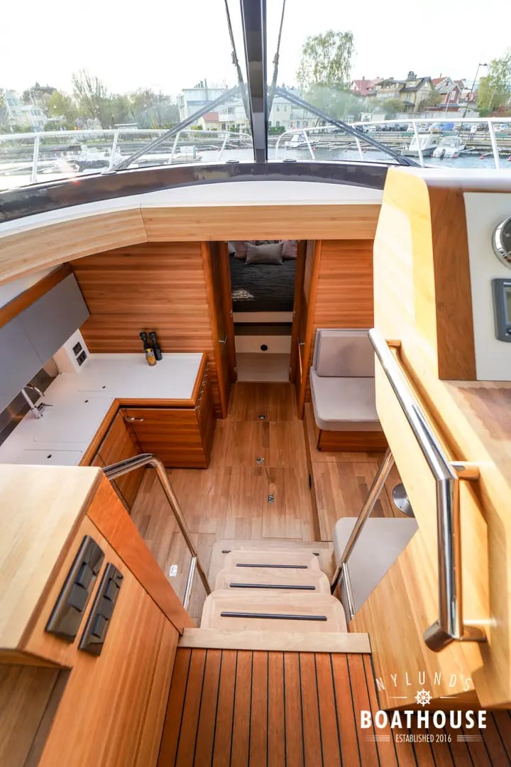 Sealine F46 - Image 17