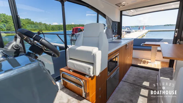Grandezza 37 CA — Interior