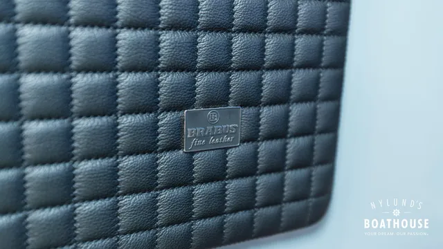 Axopar Brabus Shadow 800 Sun Top — Intérieur
