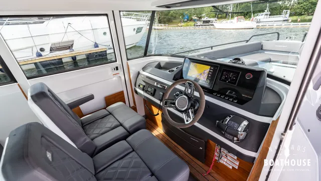Axopar 28 Cabin - Brabus Line