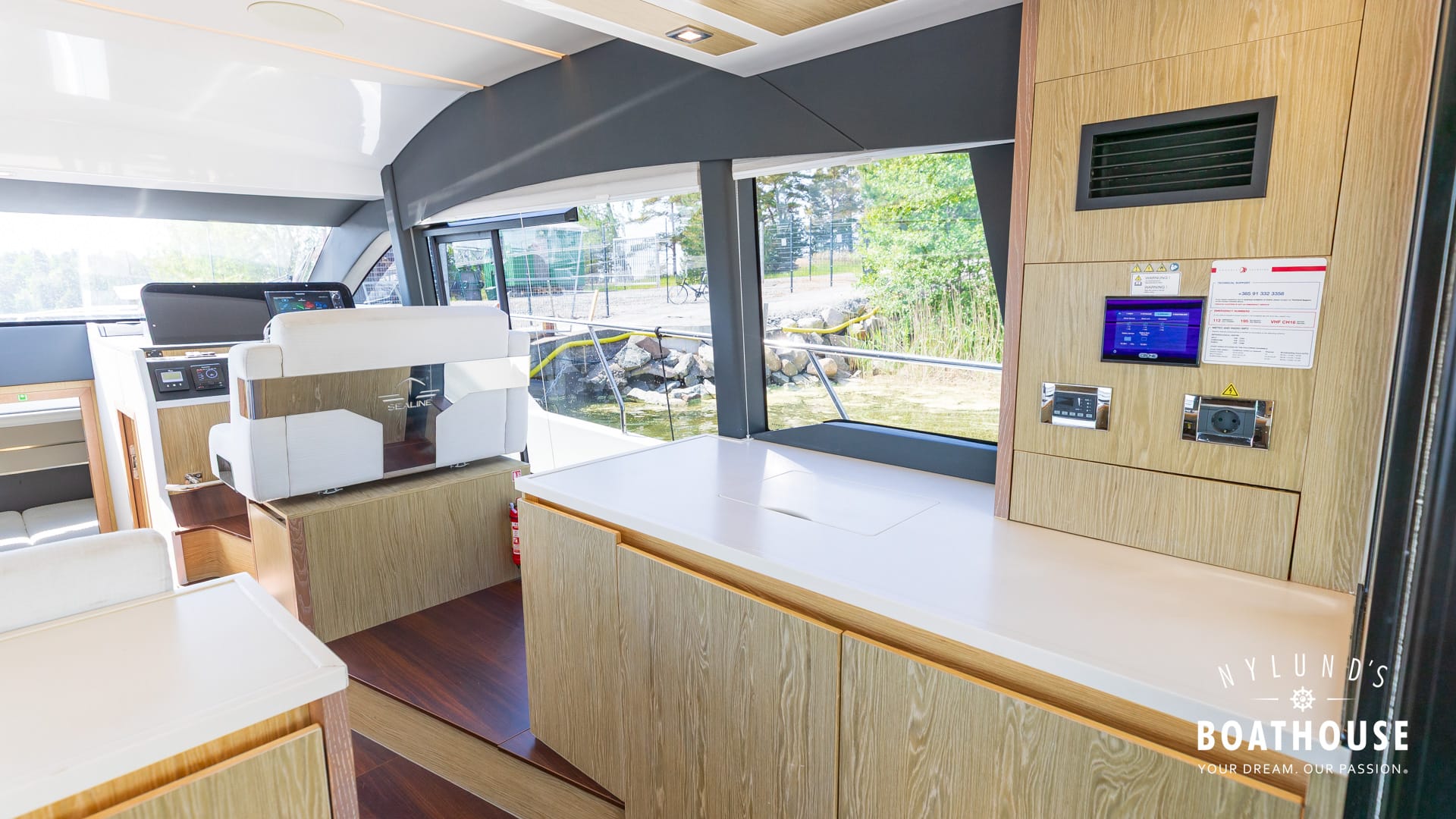 Sealine F430 - Image 39