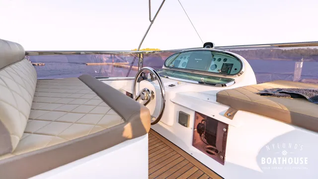 Elegance 68 — Exterior