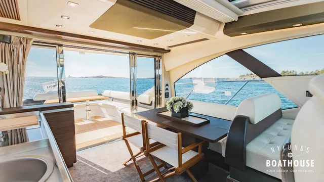 Azimut 55S