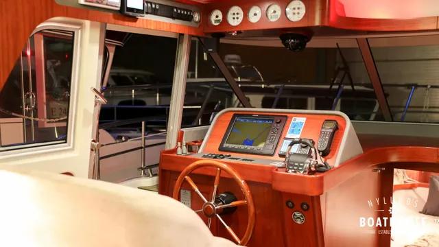 Storebro 435 Commander — Sisätilat