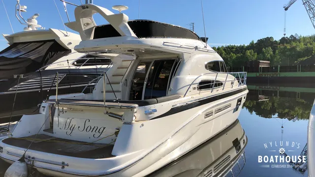 Sealine T47 — Cruising