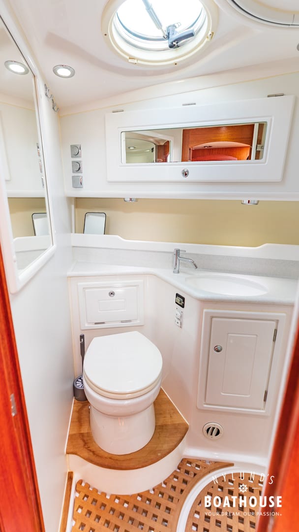 Nord West 370 Flybridge - Image 47