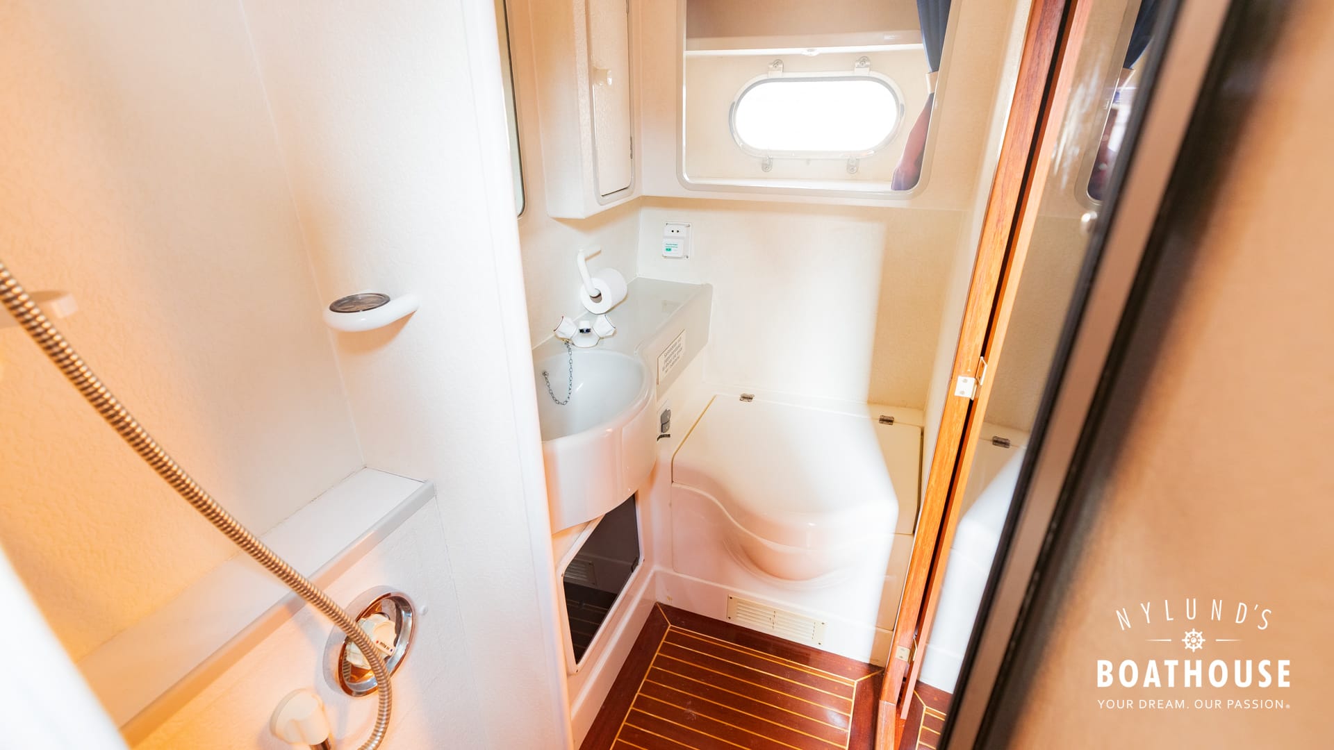 Fairline 50 MK II - Image 32