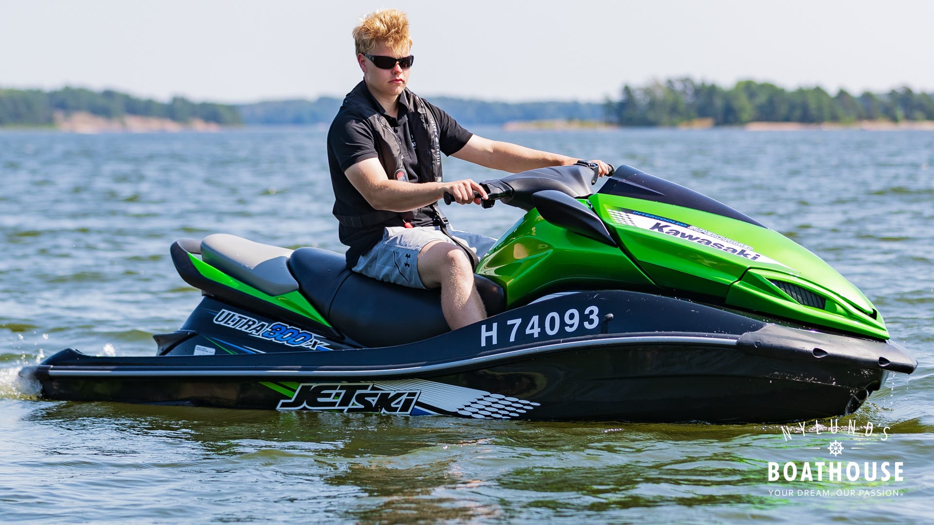 Kawasaki Ultra 300 X - Image 14