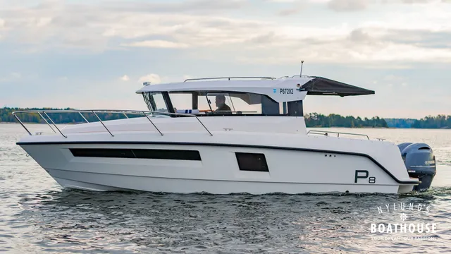 Finnmaster Pilot 8 — Cruising