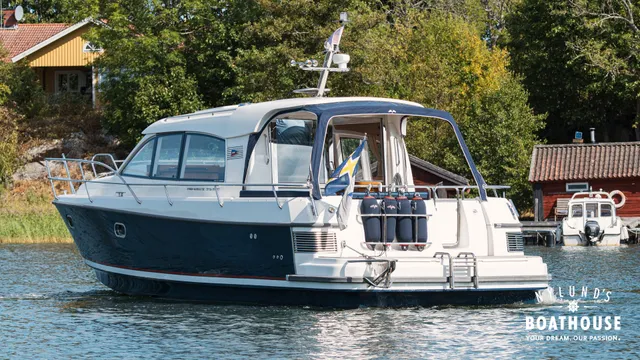 Nimbus 365 Coupe — Auf dem Wasser