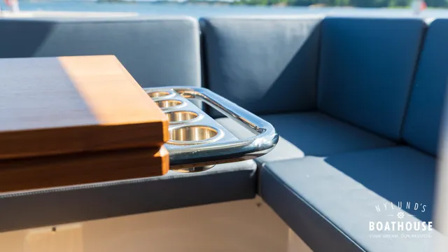 Grandezza 37 CA — Interior