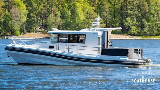 Paragon 31 Cabin