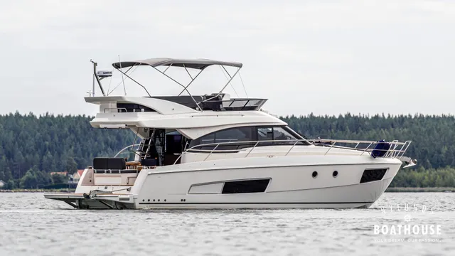 Bavaria Virtess 420 Fly — Cruising