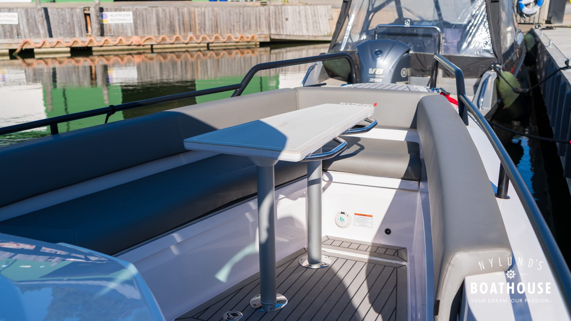 Axopar 28 Cabin - Image 51