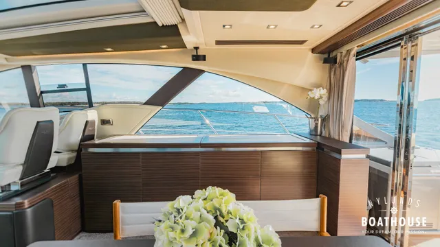 Azimut 55S
