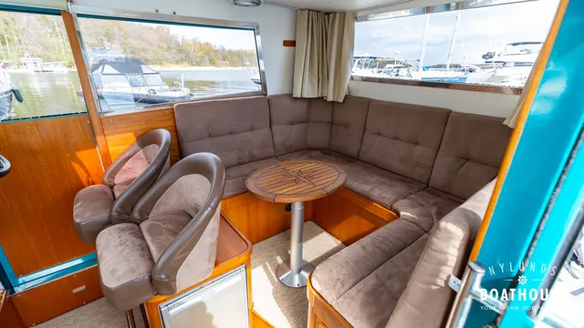 Brizo Yachts 28