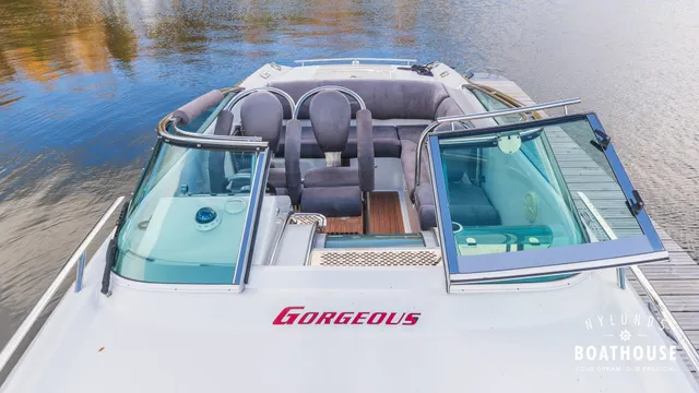Hydrolift C-31 R Carbon — Exterior