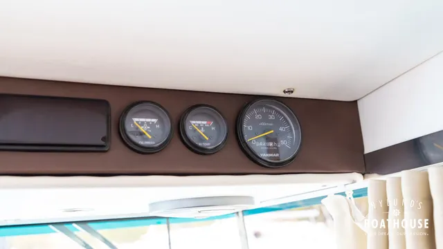 Brizo Yachts 28