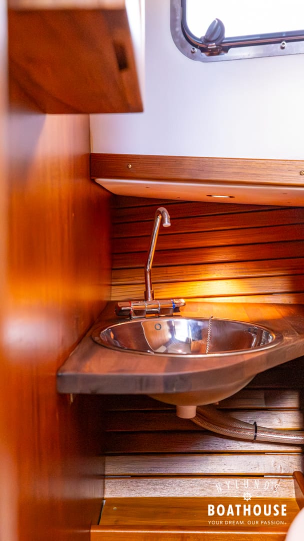 Brizo Yachts 28 - Image 63