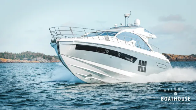 Azimut 55S