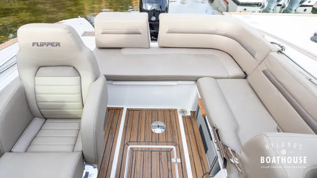 Flipper 700 ST